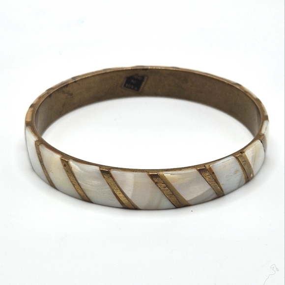 VINTAGE Mother of Pearl MOP Stripe Inlay Brass Bangle Bracelet Made in India - Picture 6 of 6